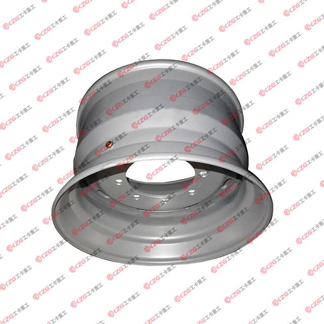 Agricultural tractor wheel with rim size 13×22.5
