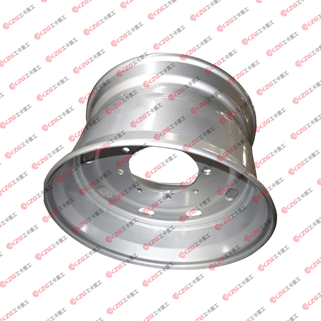 Agricultural tractor wheel with rim size 13×22.5