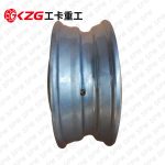 Agricultural tractor wheel with rim size 5.25×17.5