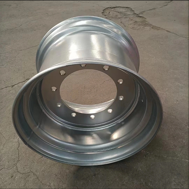 9.75X16.5 Tubeless Rim TBR Truck Steel Wheel China Factory