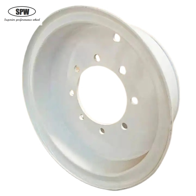 Agricultural wheel rim 7.00T-20 in tractor area – customized color and parameters
