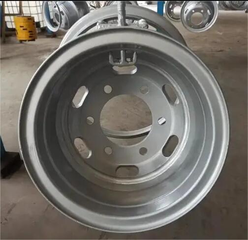 Manufacturers Direct Sale 6.0-16 Light Truck Steel Tube Wheel Rims for 750-16 Tire