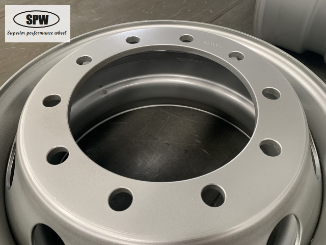 Tubeless steel wheels 22.5*9.75